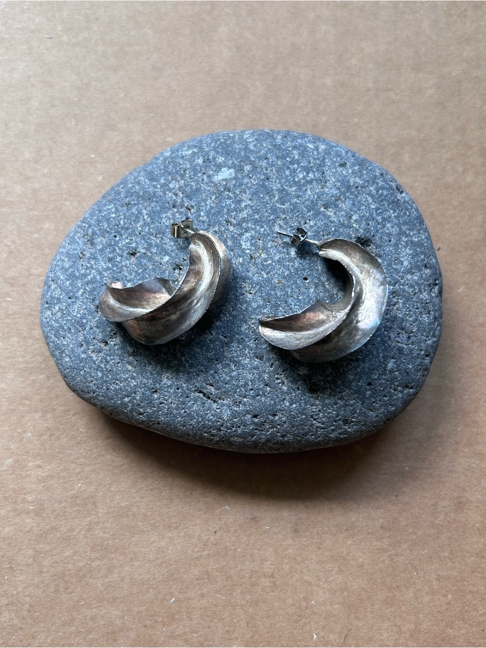 Vintage modernistic/ sculptural earrings!